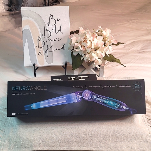 Paul Mitchell Other - Neuro Angle Bendable Titanium Curling Iron, Hair Accessory HAIR TOOLS